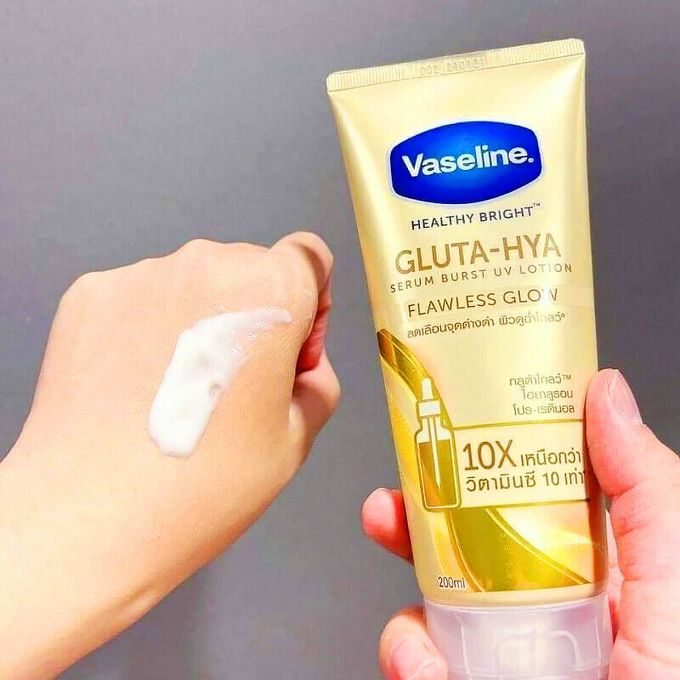 Vaseline Healthy Bright Gluta-Hya Serum Burst Lotion Flawless Glow 300ml