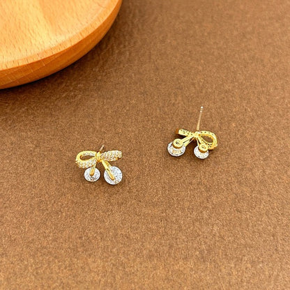 Elegant Gold Zirconium Small Earrings - Chic and Stylish Accessory For Daily Use