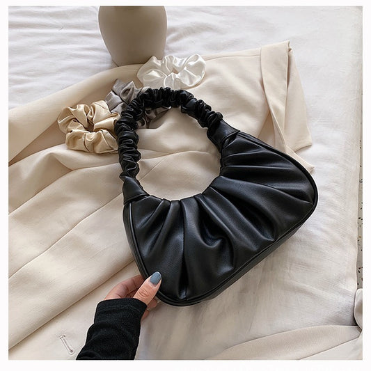 Chic Pleated Cloud Handbag – Stylish Dumpling Design with Magnetic Closure