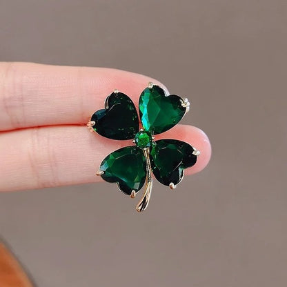 Charming Four-Leaf Clover Brooch – Green Zirconium Inlay